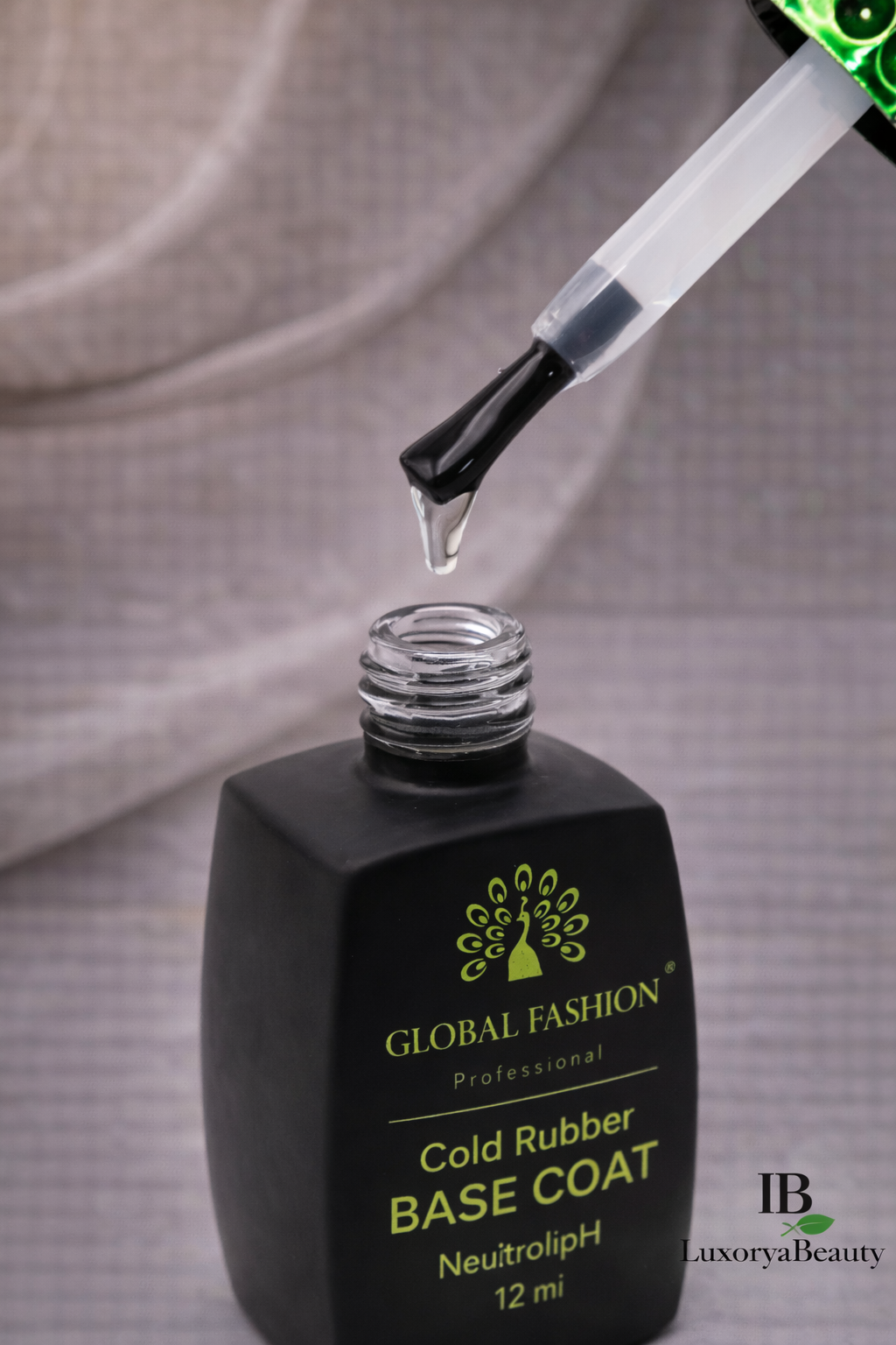 Cold Rubber Base Coat Global Fashion 12 ml – Bază Rubber Profesională, Aderență Puternică, pH Neutru