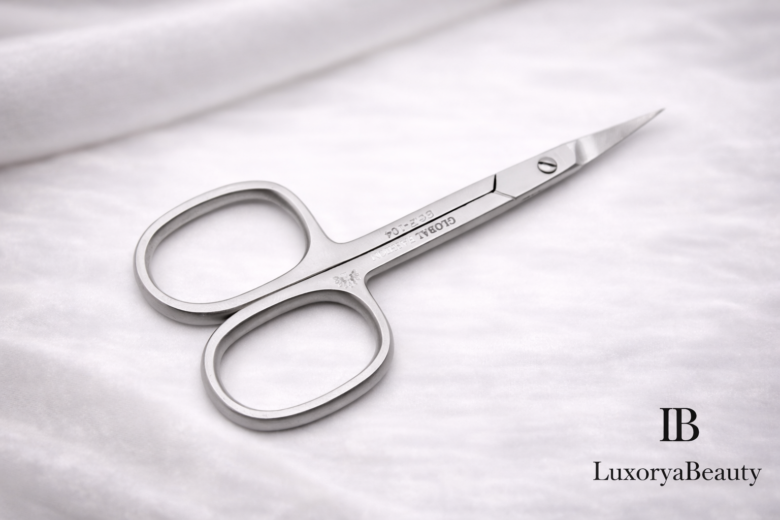 Foarfecă Cuticule Profesională Global Fashion 104 – Precizie Maximă, Oțel Inoxidabil, Manichiură Perfectă